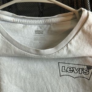 Levi White T-Shirt (M)